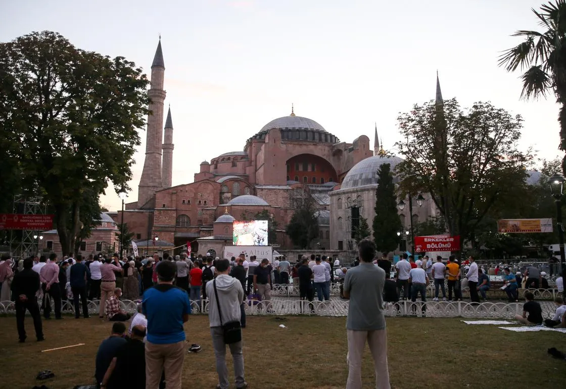 Türkiye'nin ve dünyanın dört bir yanından ziyaretçilerini ağırlayan Ayasofya-i Kebir