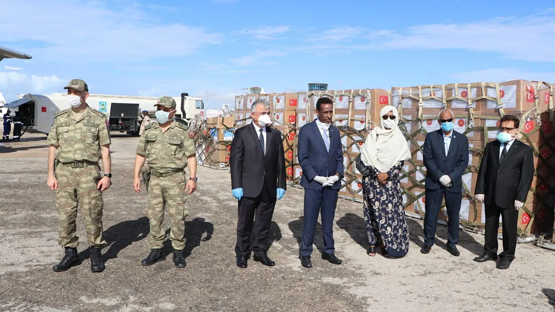 Tıbbi yardım malzemelerinin yanı sıra Cumhurbaşkanı Recep Tayyip Erdoğan'ın Somali