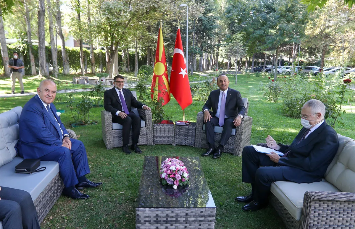 Dışişleri Bakanı Mevlüt Çavuşoğlu, Kuzey Makedonya Anayasa Mahkemesi Başkanı Salih