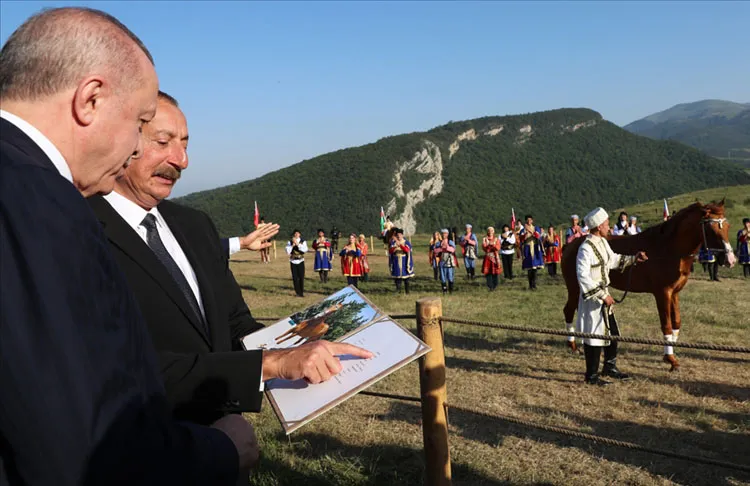 Türkiye Cumhurbaşkanı Recep Tayyip Erdoğan ve Azerbaycan Cumhurbaşkanı İlham Aliyev,