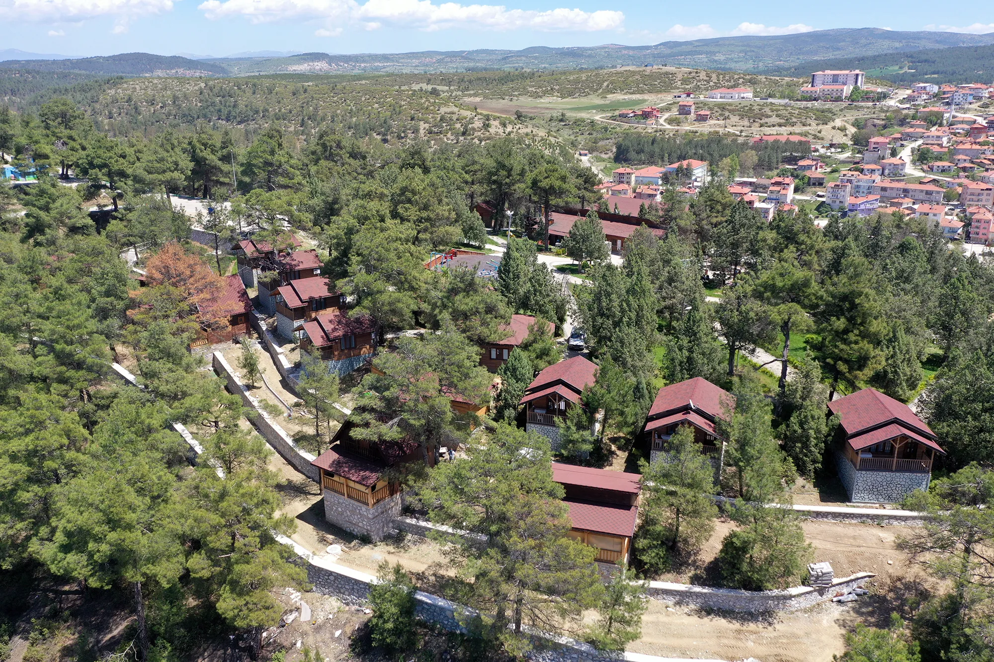 Bursa Büyükşehir Belediyesi tarafından Harmancık Belediyesi Eko Turizm Sosyal Tesisleri