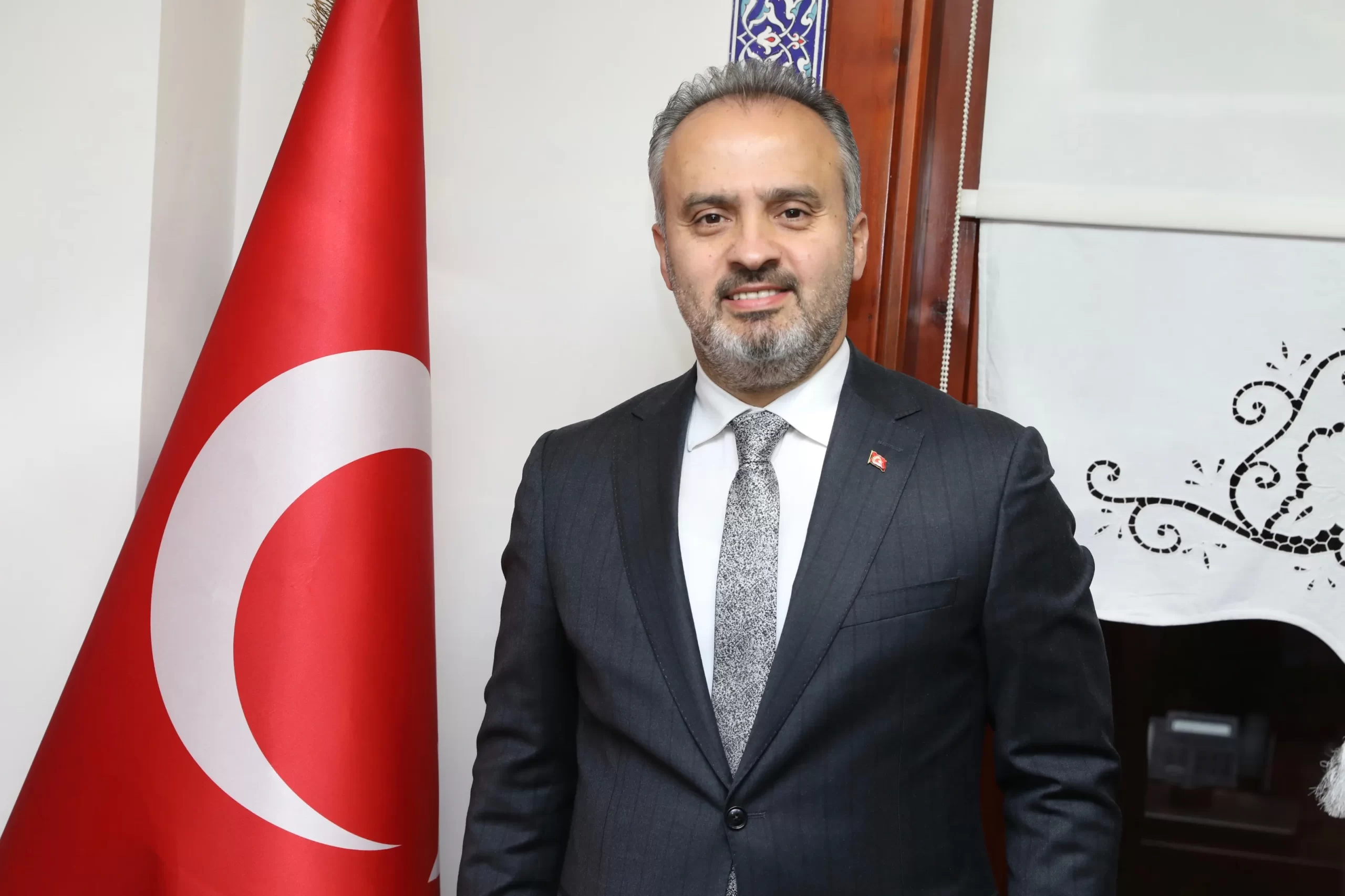 AFAD'dan yapılan son dakika açıklamasına göre merkez üssü Bursa'nın Nilüfer