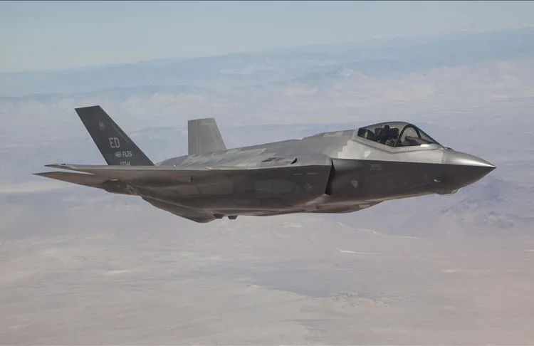 Alman hükümetinin Tornado uçaklarının yerine ABD'den 35 adet F-35 savaş