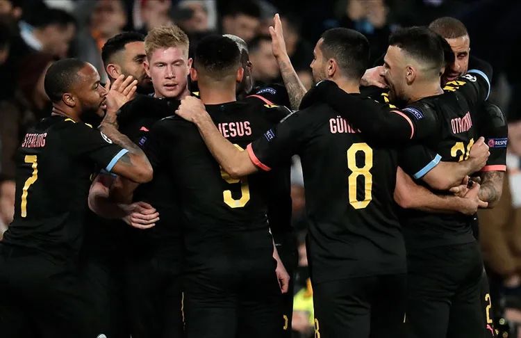 Manchester City, yarın Manchester United'ın Liverpool'a yenilmesi halinde bitime 4
