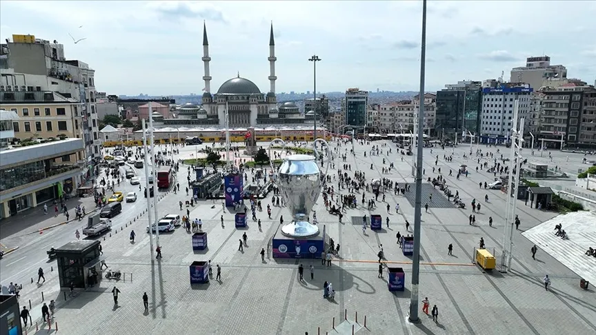 İstanbul'da, yarın oynanacak UEFA Şampiyonlar Ligi final karşılaşması için asayiş,