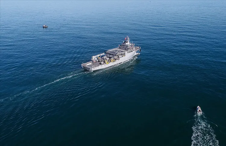 Yunanistan'a ait savaş uçakları, kuzey Ege'nin uluslararası sularında hidrografik alanda