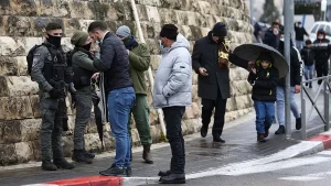 İsrail polisi, işgal altındaki Batı Şeria’dan gelen yüzlerce Filistinlinin "izni