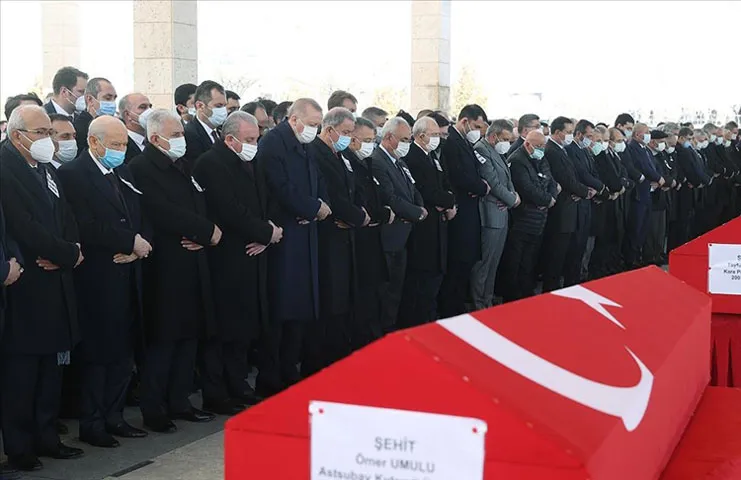 Bitlis’te meydana gelen helikopter kazasında şehit olan 11 asker için