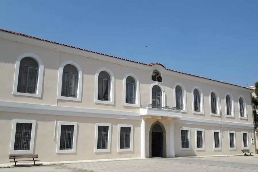 Gümülcine İdadiye İlkokulu Azınlığın gururu olmaya devam ediyor.