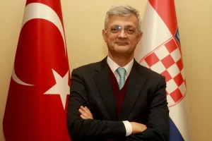 ZAGREB Türkiye'nin Zagreb Büyükelçisi Mustafa Babür Hızlan: "Bu yıl daha