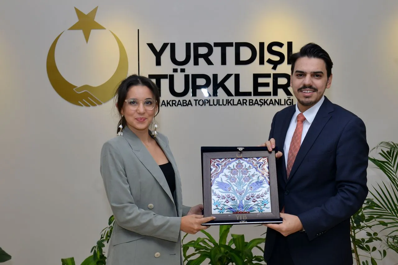 ANKARA   Karsu Dönmez YTB Personeliyle Bir Araya Geldi  