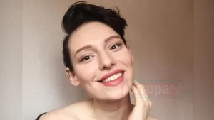 Kanser hastalığıyla mücadele eden üniversite öğrencisi 21 yaşındaki Neslican Tay