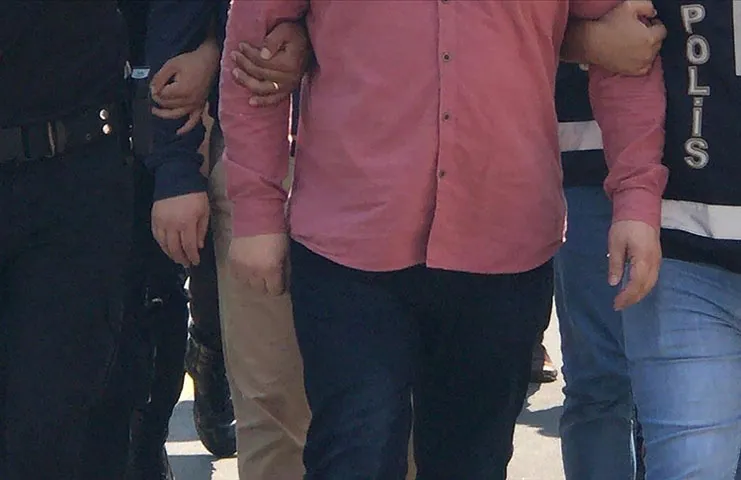 Edirne'de Yunanistan'a kaçmaya çalışırken yakalanan 3 Fetullahçı Terör Örgütü (FETÖ)
