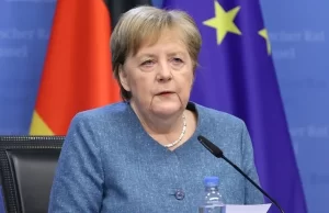 Merkel, Macaristan ve Polonya ile ilgili tartışmada AB’nin bölünmemesi uyarısında