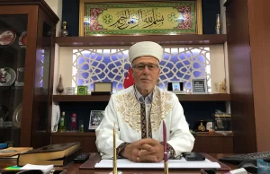 Şerif’in toplu sünnet töreninde "mevlid-i şerif okuyarak makamı gasbettiği" iddia