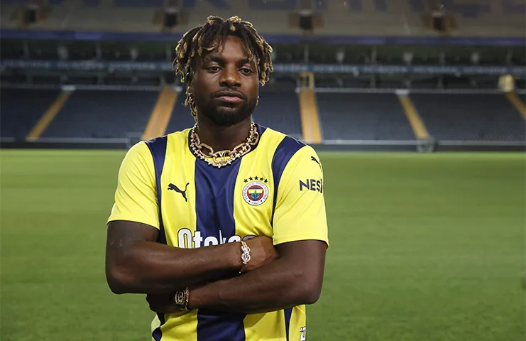Fenerbahçe, Allan Saint-Maximin'i resmen kadrosuna kattığını açıkladı. Sarı-Lacivertliler, Fransız yıldızı