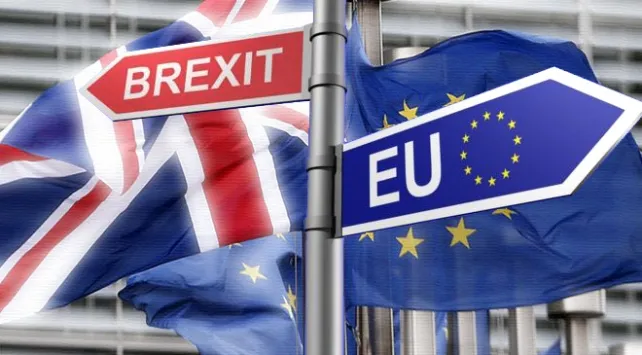 İngiltere'de Bakanlar Kurulu, ülkenin Avrupa Birliği ile vardığı Brexit anlaşmasını