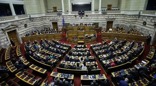 ATİNA Yunanistan'da 8 yıl aradan sonra hazırlanan ilk bütçe onaylandı
