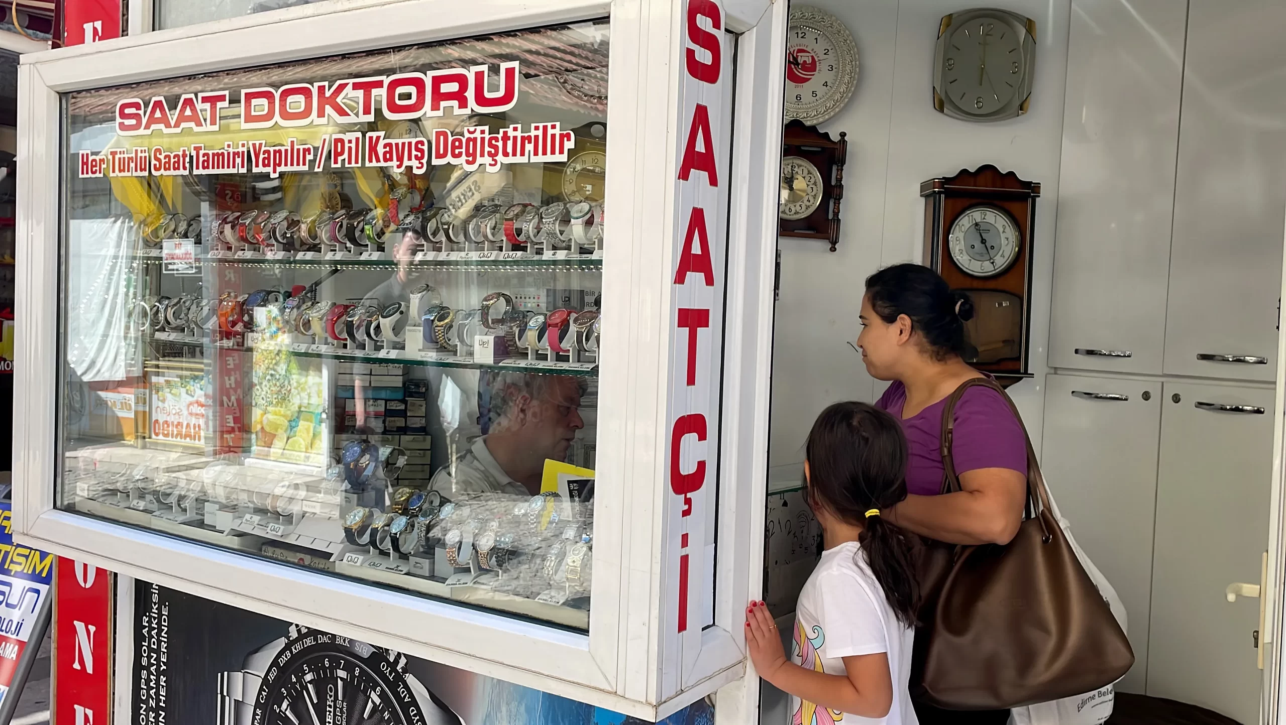 Edirne'de, 9 yaşında çırak olarak başladığı mesleğini 45 yıldır sürdüren