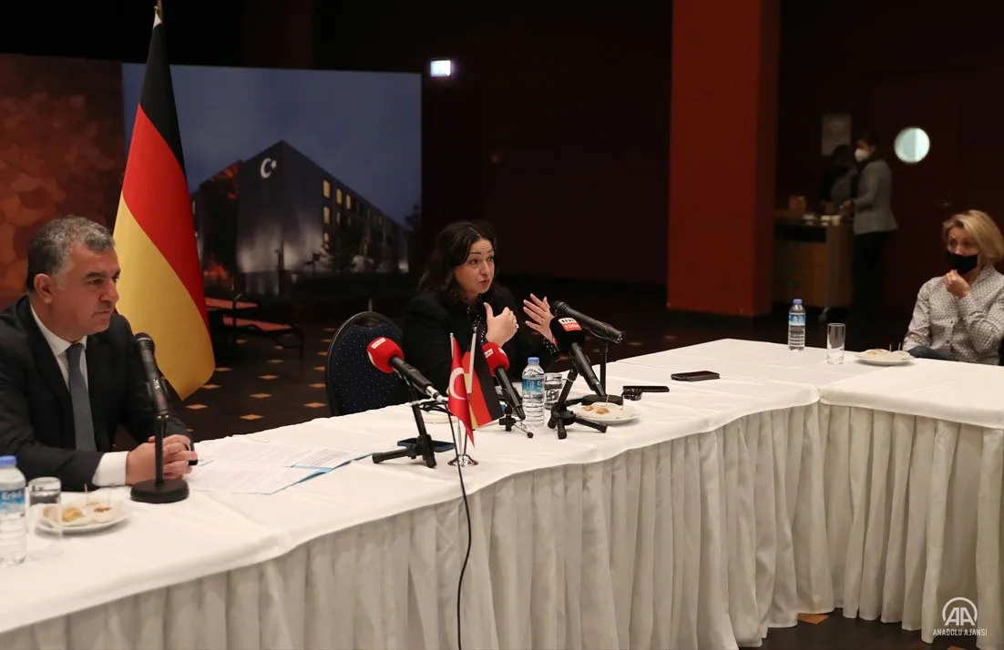 Türkiye'nin Berlin Büyükelçisi Ahmet Başar Şen ile Berlin Eyalet Sağlık