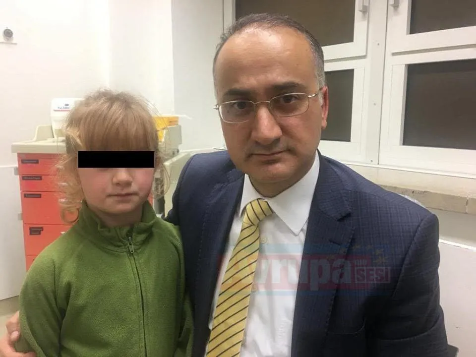Essen Başkonsolosu Şener Cebeci, Lüdenscheid kentinde gösteri yapan terör örgütü