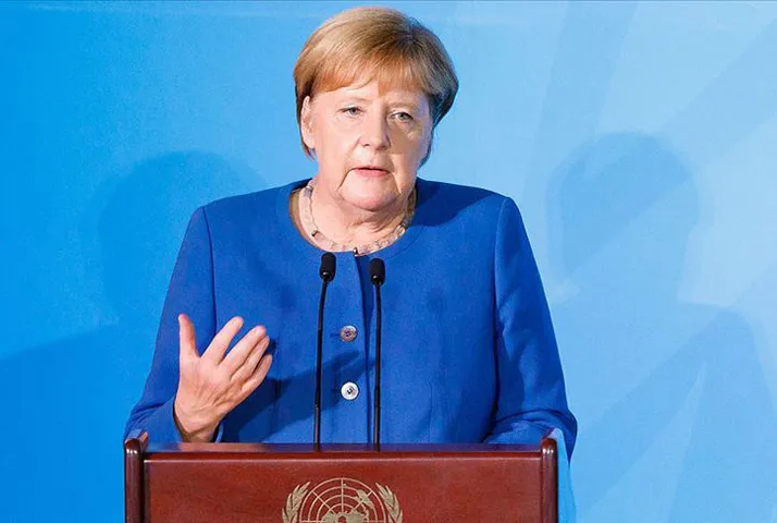Almanya Başbakanı Angela Merkel "Hiç kimse dininden veya kökeninden dolayı