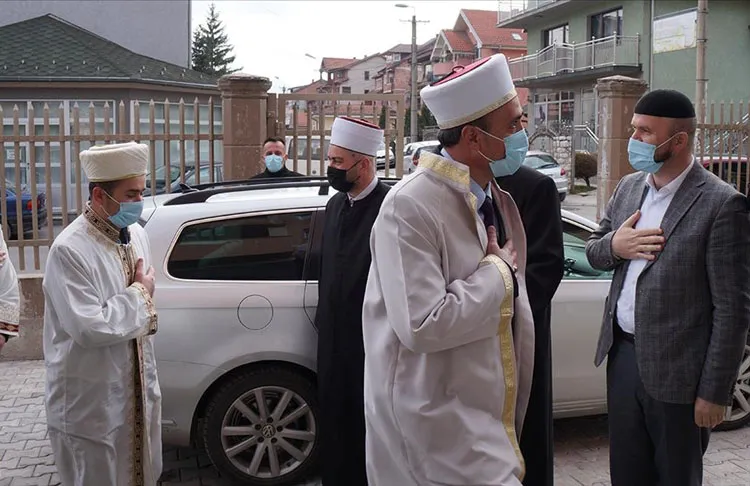Diyanet İşleri Başkanlığı tarafından gönderilen 6 Türk hafız, Sırbistan'da Boşnak