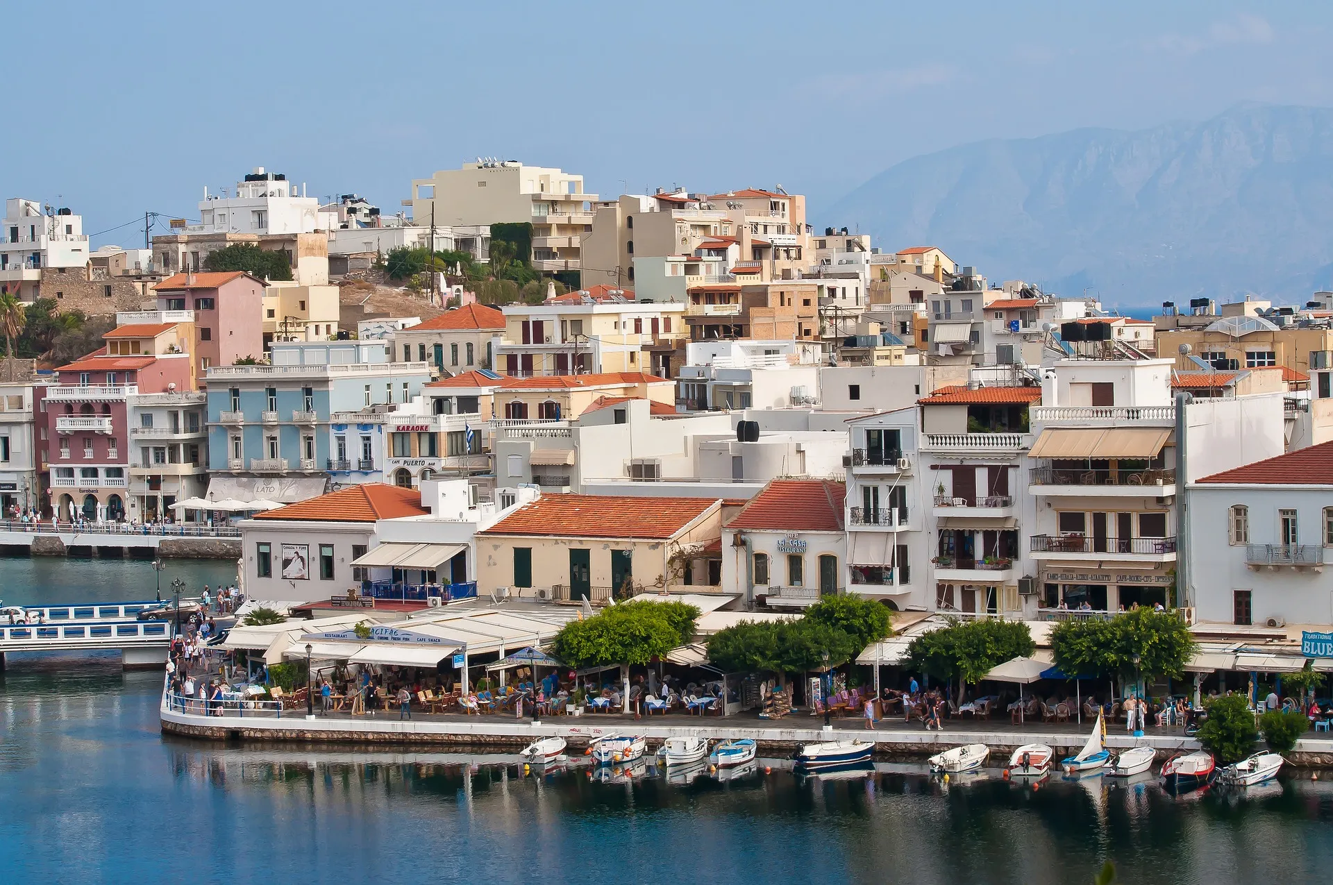Yunanistan Merkez Bankası’ndan yapılan açıklamada, ülkenin turizm gelirlerine ilişkin veriler
