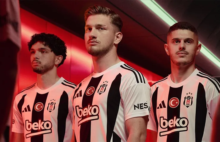 Beşiktaş Kulübü, futbol takımının yeni sezonda iç saha maçlarında giyeceği