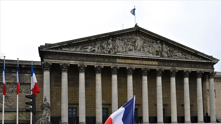 Fransa'da, Cumhurbaşkanı Emmanuel Macron'un partisi Rönesans mensubu milletvekili Rmy Rebeyrotte,