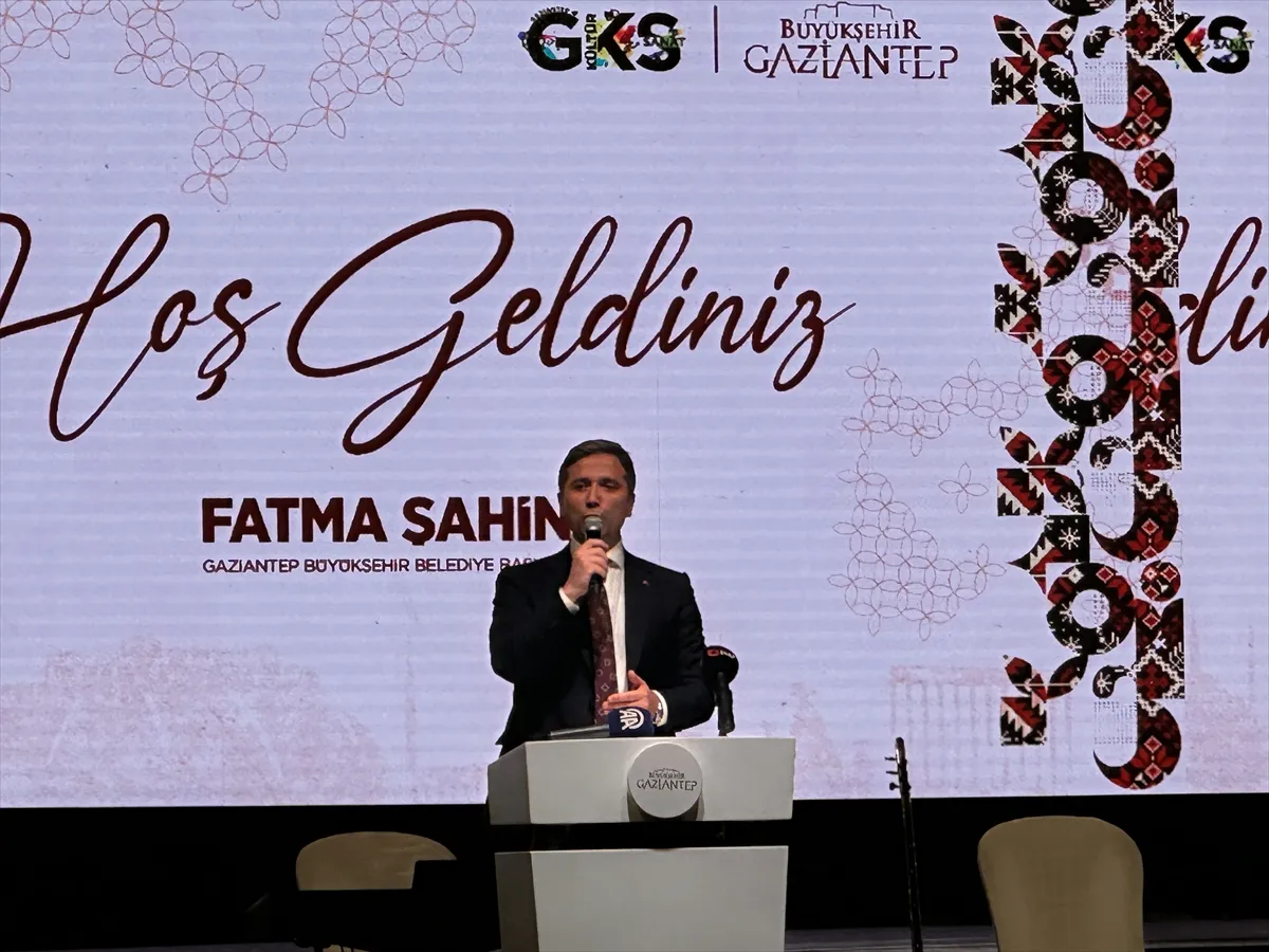 https://www.youtube.com/watch?v=VPbC_ydeA8M*** "Avrupa'nın İslam fobisine karşı, Orta Doğu'daki bugünün zulüm ortamına