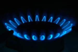  Fiyat artışında, Rusya'dan Avrupa'ya giden gaz miktarının azalması ve