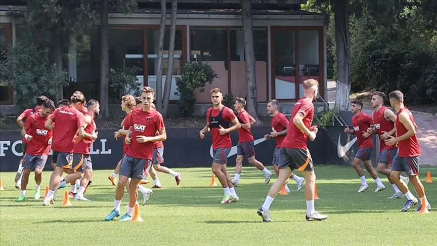 Galatasaray Futbol Takımı, 2022-2023 sezonu hazırlıklarını Florya Metin Oktay Tesisleri'nde
