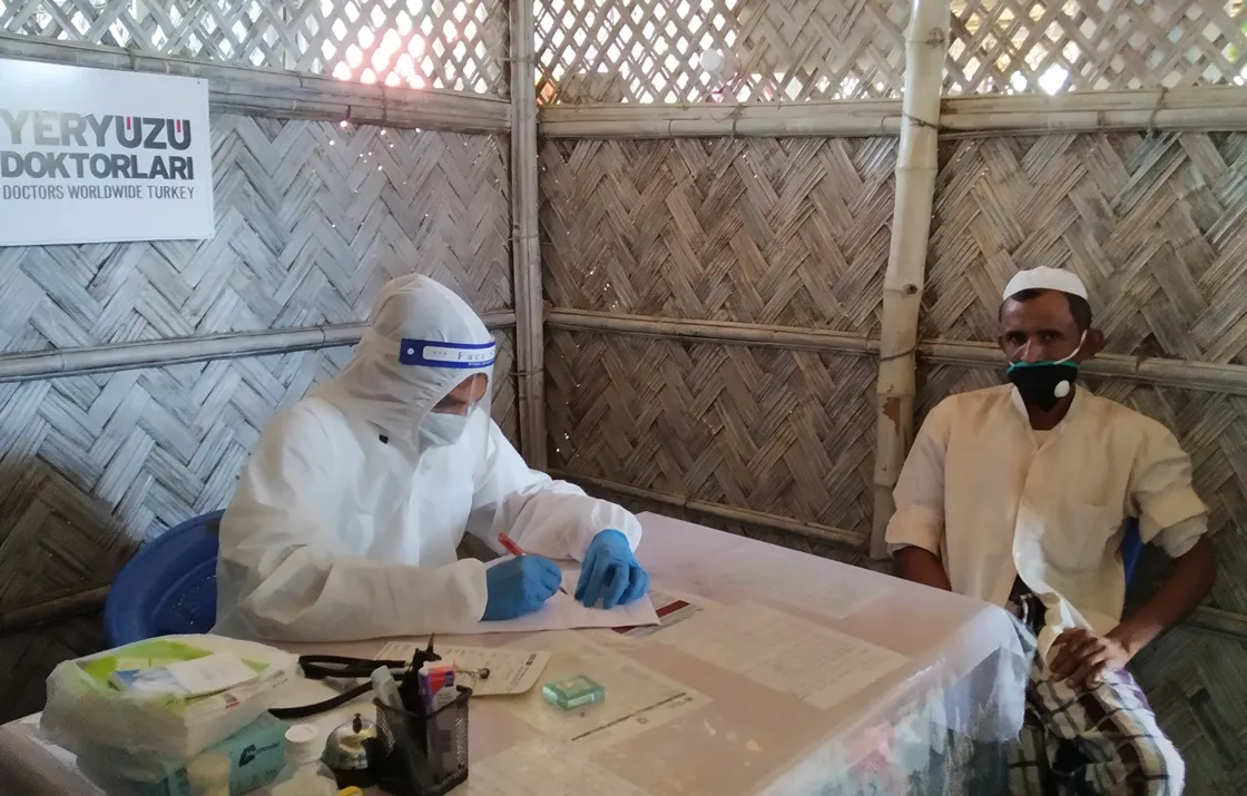 Yeryüzü DoktorIarı uzun süredir devam eden Arakanlı Müslümanların (Rohingya) yaşadığı