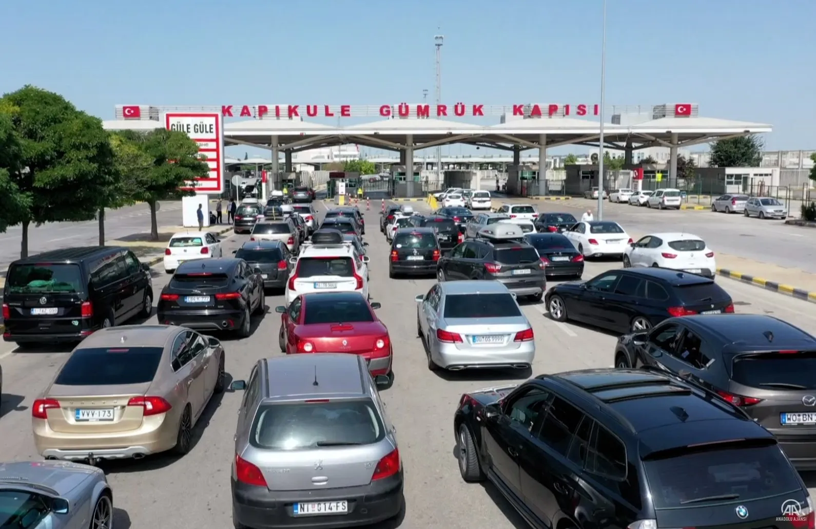 Yurt dışından gelen 1 milyon 687 bin 527 gurbetçi, tatillerini