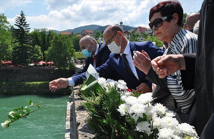 Bosna Hersek'te 1992-1995 yılları arasında yaşanan savaşta, ülkenin doğusundaki Visegrad