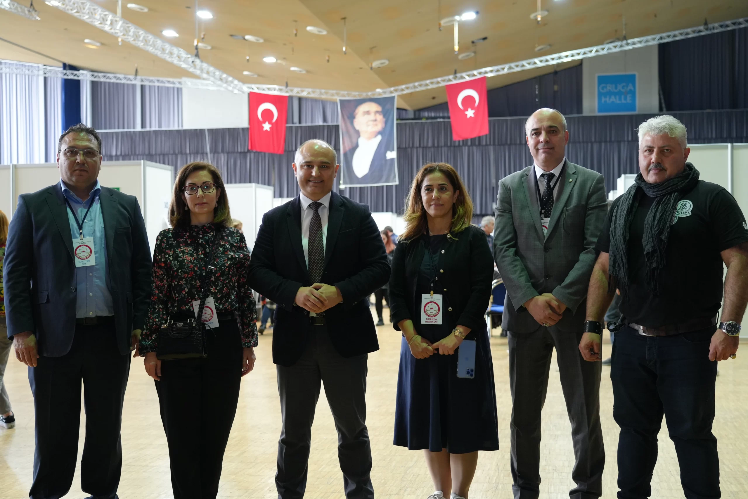 Almanya'da yaşayan Türk vatandaşları, Türkiye'de 28 Mayıs'ta yapılacak Cumhurbaşkanı Seçimi