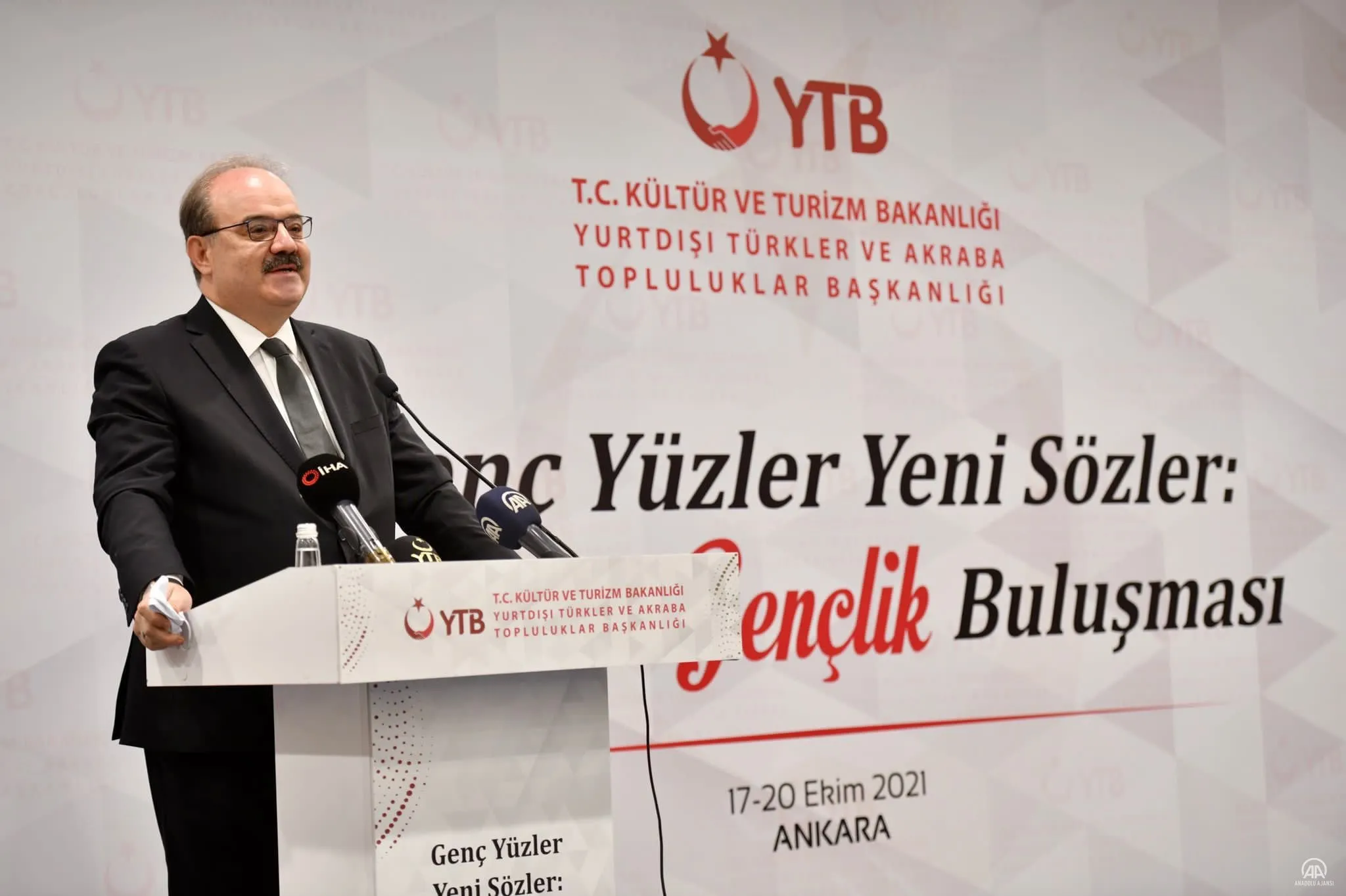 Yurtdışı Türkler ve Akraba Topluluklar Başkanlığı (YTB), dünyanın farklı ülkelerindeki