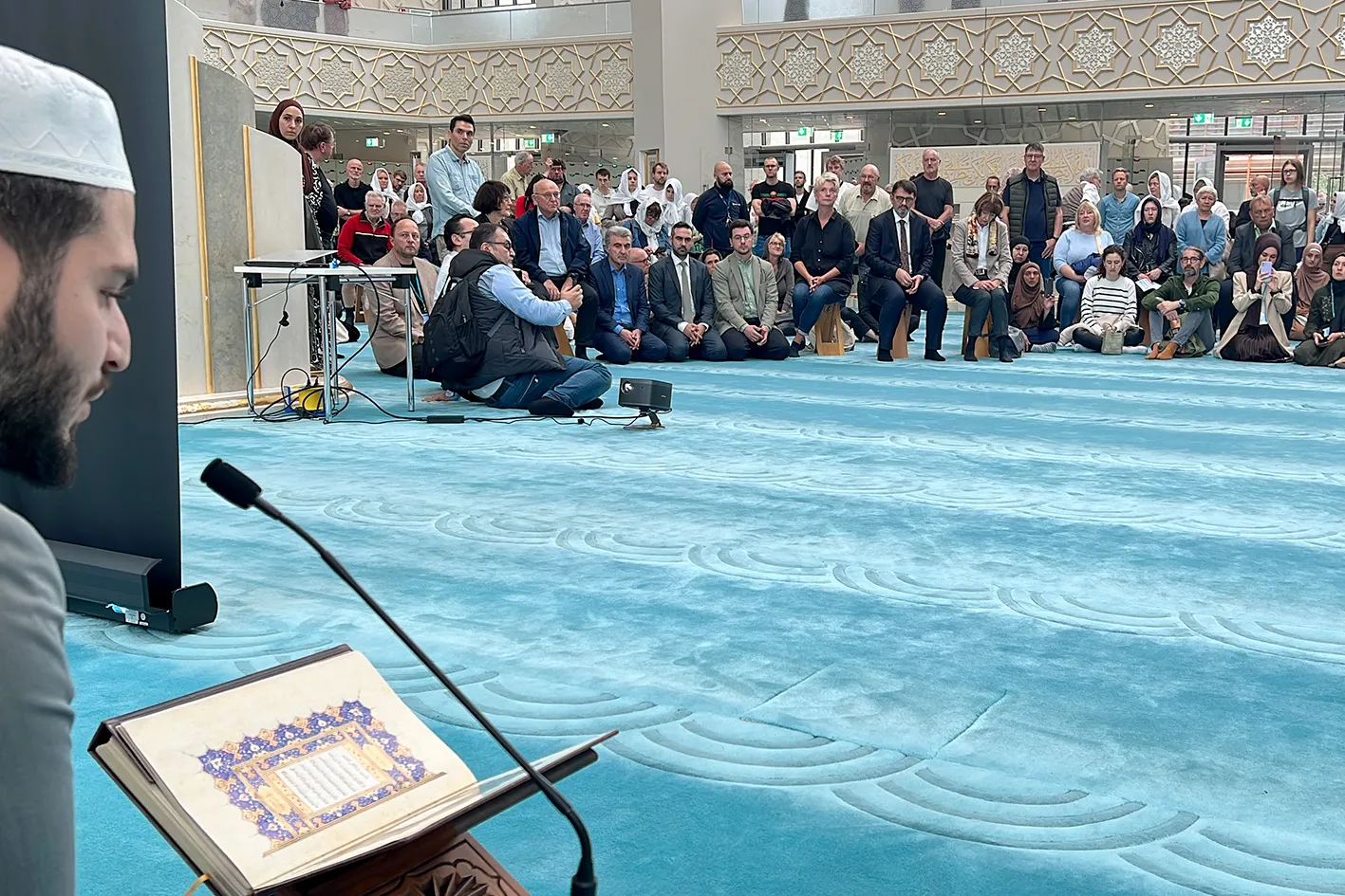 Diyanet İşleri Türk İslam Birliği (DİTİB), bine yakın cemiyetiyle bu