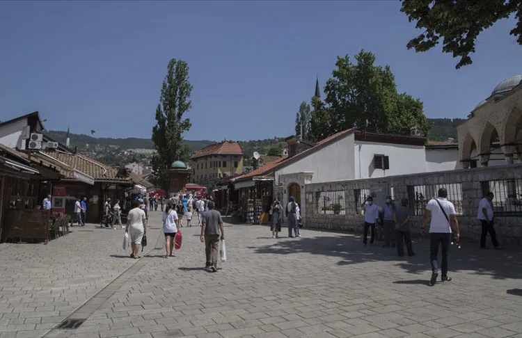 Balkan ülkesi Bosna Hersek'te yeni tip virüsün ilk kez Hindistan'da