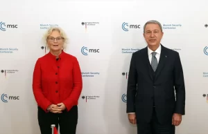 Milli Savunma Bakanı Hulusi Akar, Almanya Savunma Bakanı Christine Lambrecht