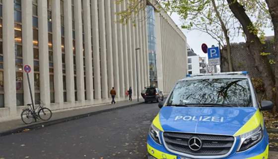 Diyanet İşleri Türk İslam Birliği (DİTİB)'e bağlı Köln Merkez Camii'ne