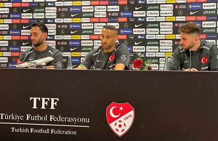 A Milli Futbol Takımı'nın deneyimli oyuncularından Cenk Tosun, görev verilmesi