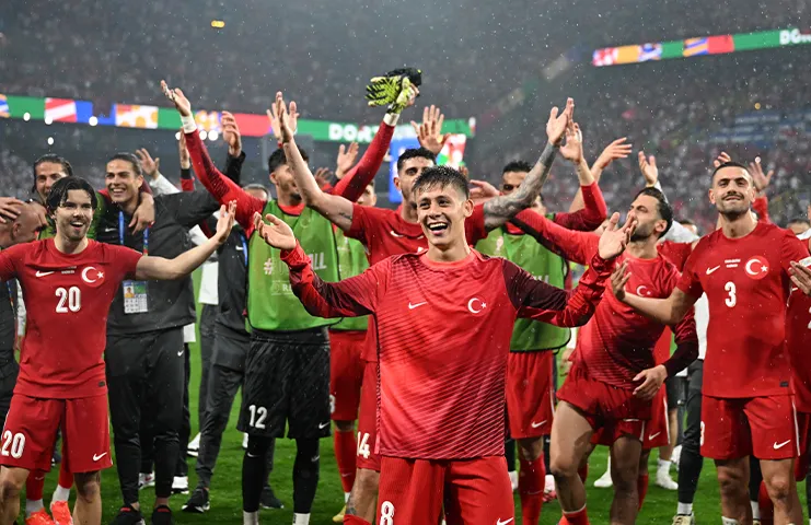 Almanya'da düzenlenen 2024 Avrupa Futbol Şampiyonası'nda (EURO 2024) mücadele eden