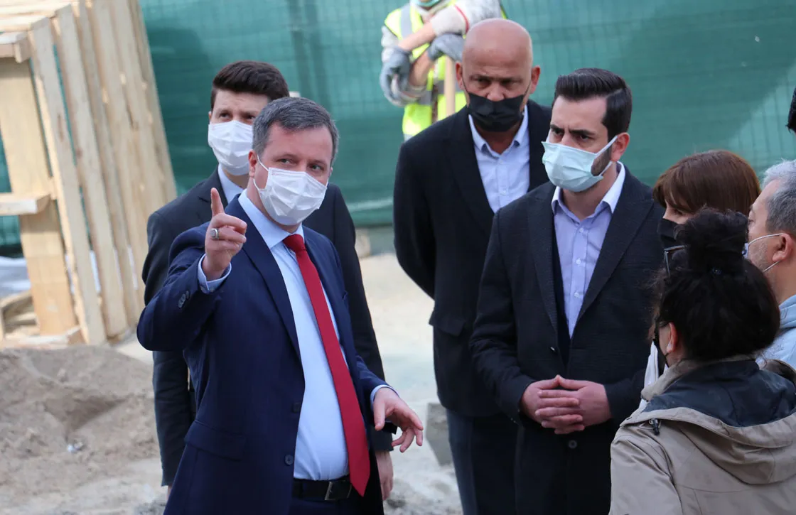 TİKA Başkanı Kayalar, Balkan ülkesi Arnavutluk'un başkenti Tiran'da temaslarda bulundu.