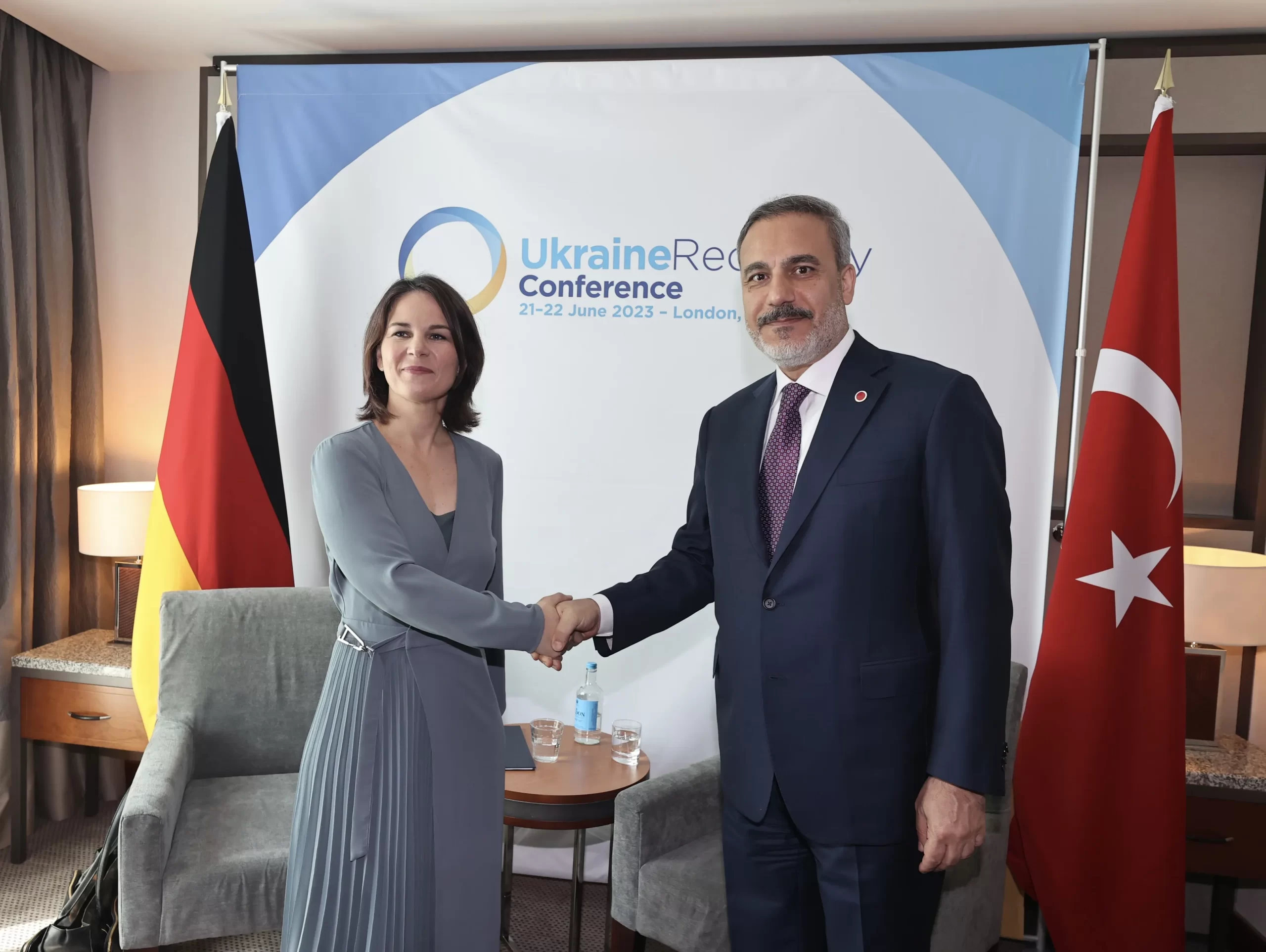 Dışişleri Bakanı Hakan Fidan, İngiltere'nin ev sahipliğinde gerçekleştirilen Ukrayna İyileştirme
