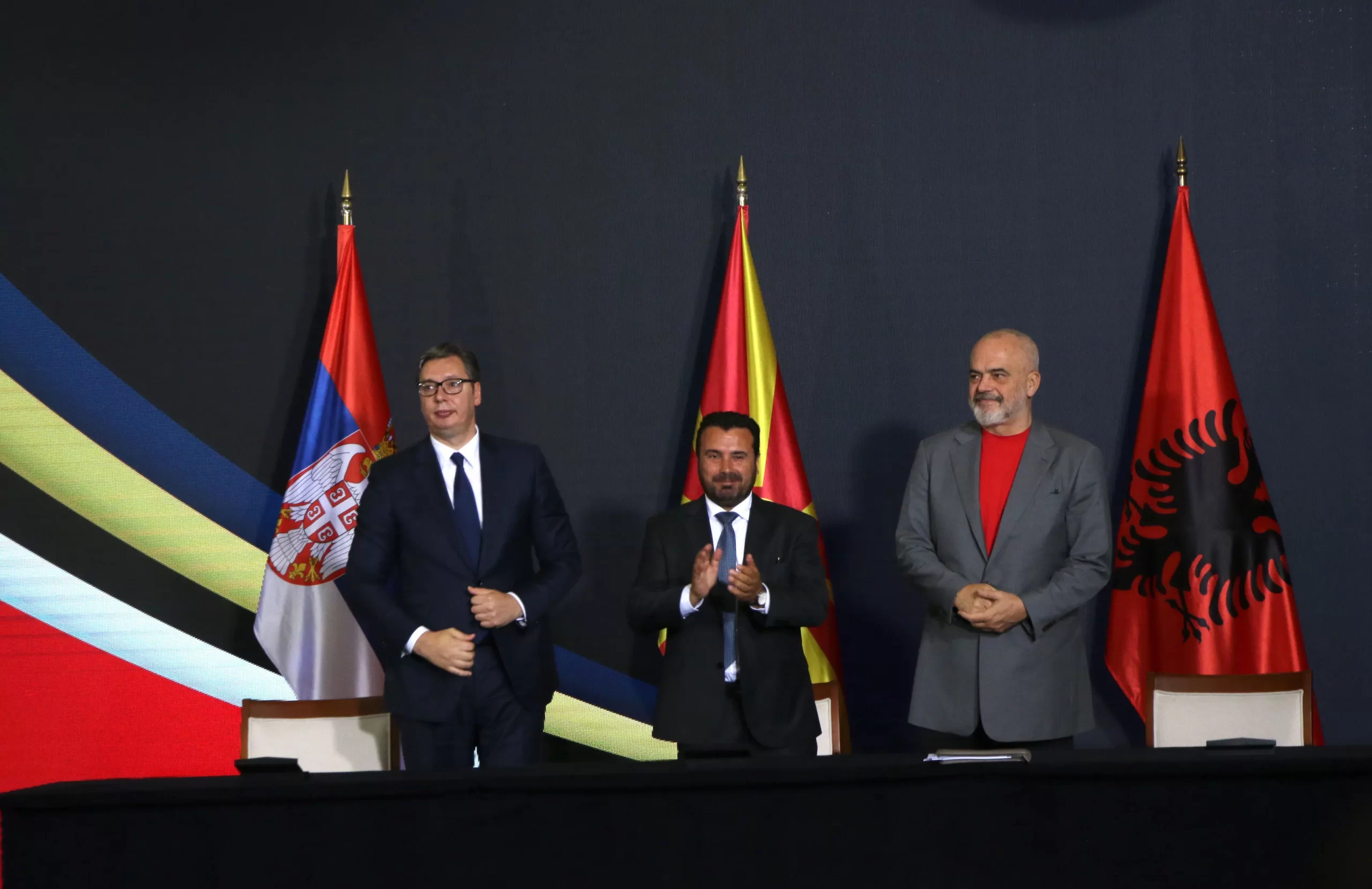 Liderler, kamuoyunda "Mini Schengen" olarak bilinen bölgesel girişimi, "Açık Balkan"