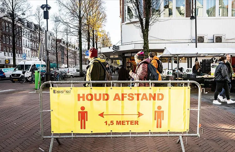 Hollanda'da virüse mücadele kapsamında 23 Ocak'ta yürürlüğe giren sokağa çıkma