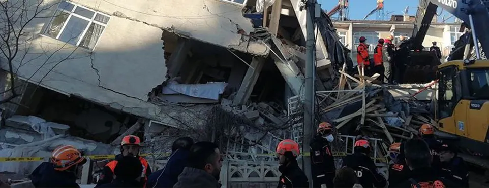 SMS ile yardımda bulunmak isteyenler, cep telefonlarından DEPREM yazıp 1866'ya
