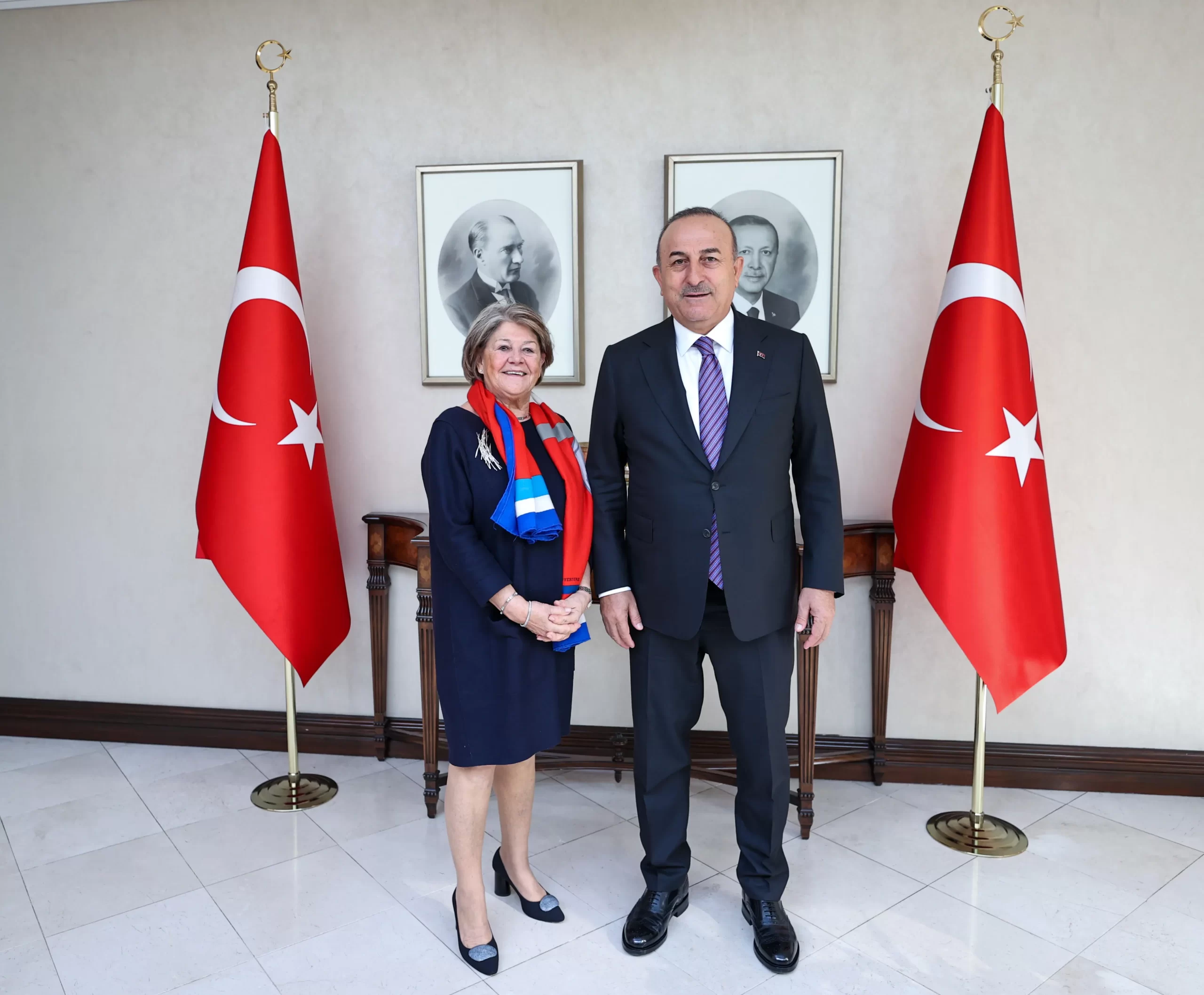 Bakan Çavuşoğlu, AKPM üyesi Oomen-Ruijten ile görüştü